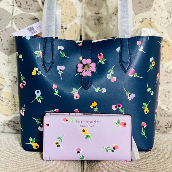 kate spade Handbags - ♠️Kate Spade♠️  tote and wallet